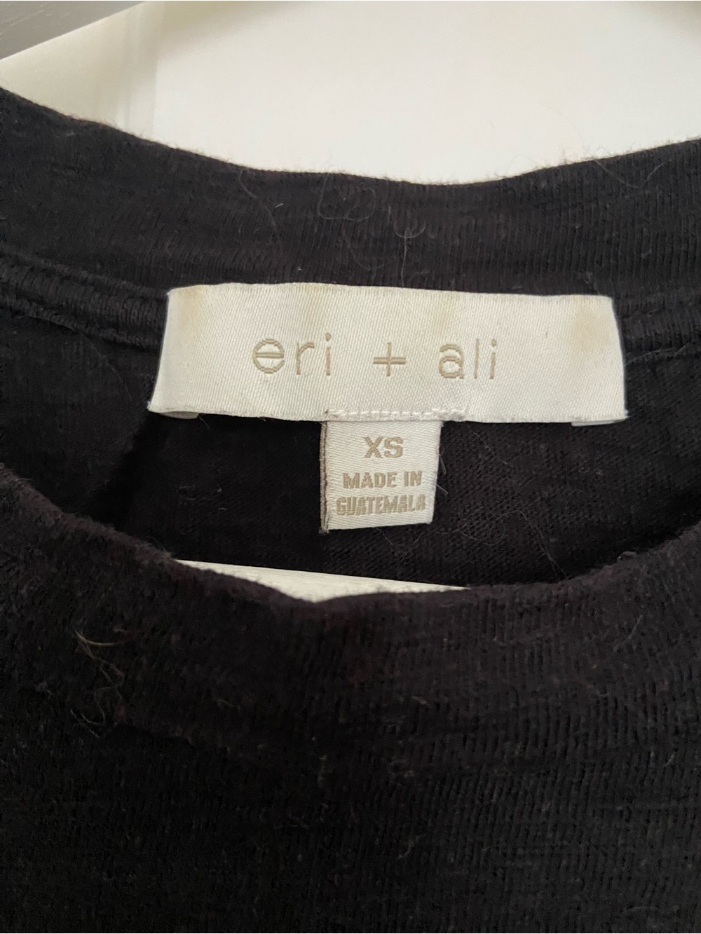 eri + ali Women's Black Short Sleeve Tee